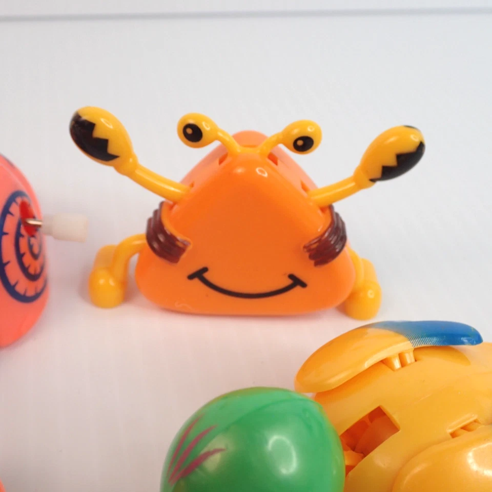 Lote de 5 andadores y tolvas de cuerda de plástico surtidos Inc. caracol ratón cangrejo Foto 4 de 4