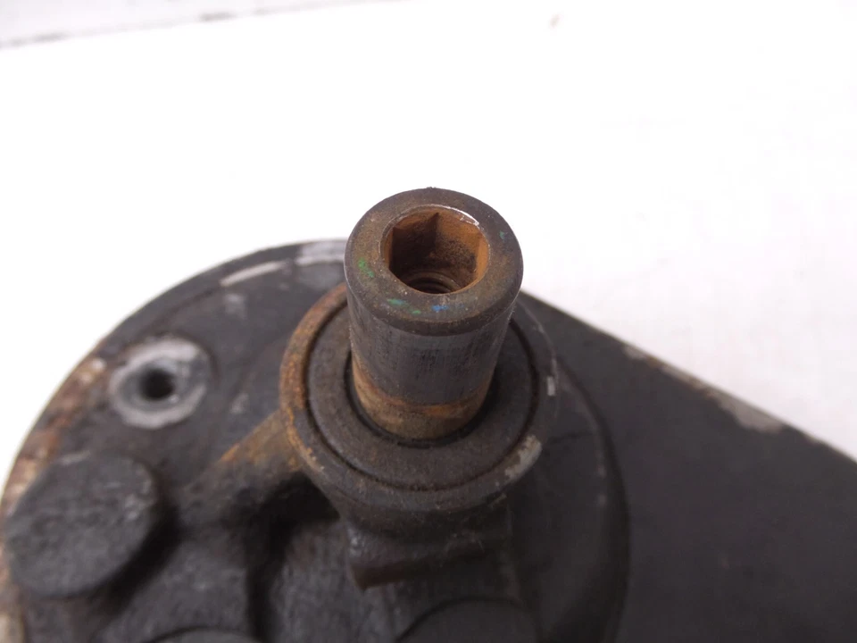 Bomba de dirección asistida Camaro Firebird 88-92 2,8 L V6 Foto 3 de 4