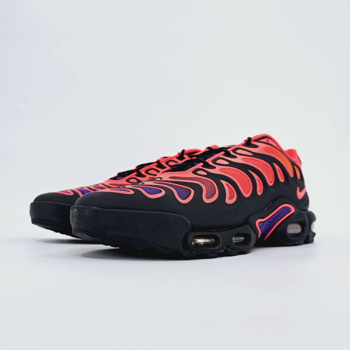 セール！NIKE AIR MAX PLUS s-l1200.jpg