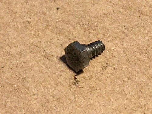 VINTAGE LIONEL TRAIN PART 261 262 257 249 STEAM ENGINE SIDE ROD SHOULDER BOLT - Picture 4 of 5