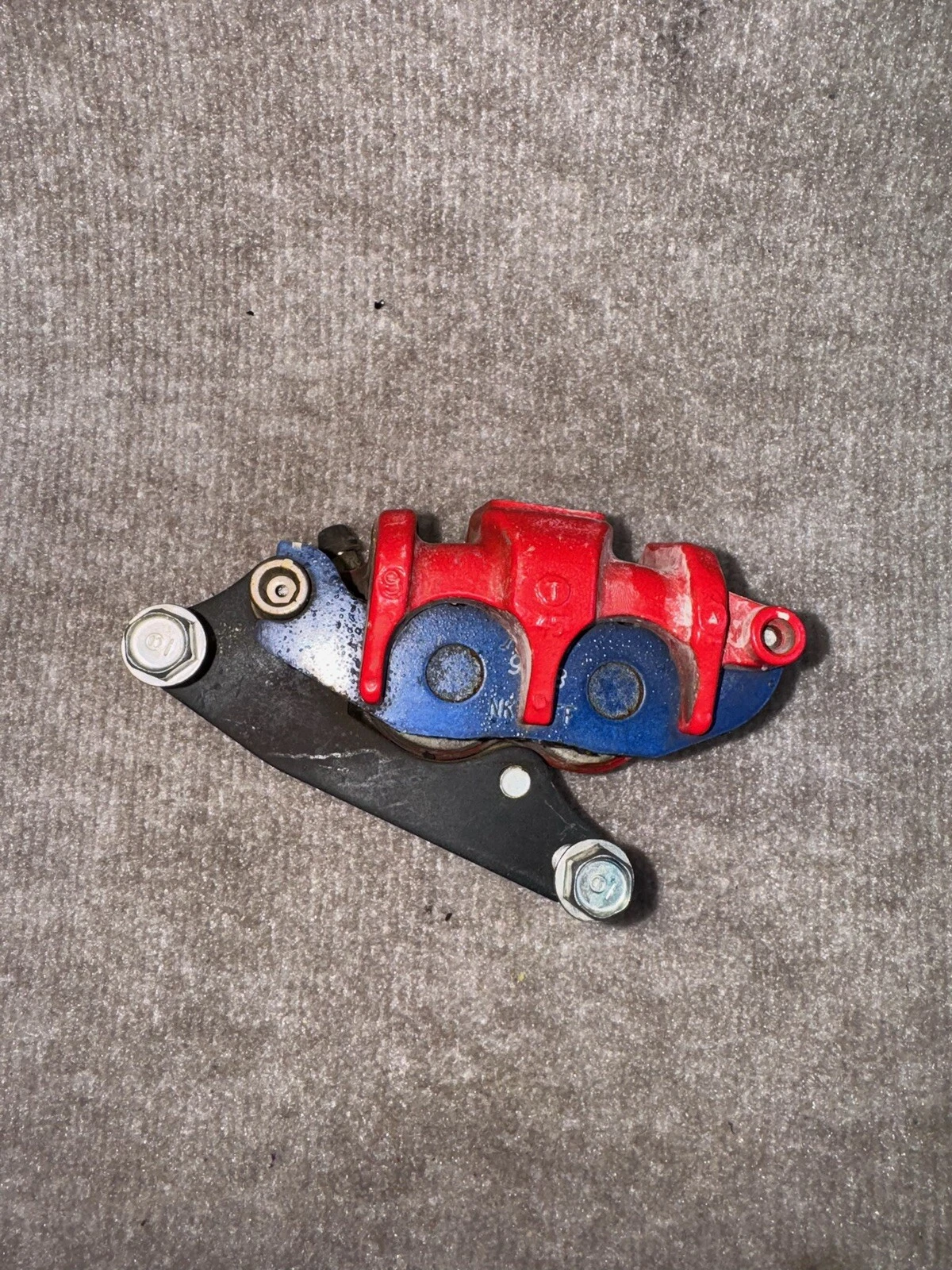 17-20 HONDA GROM 125 LEFT FRONT BRAKE CALIPER 45250-K26-B11 4k MILES NICE