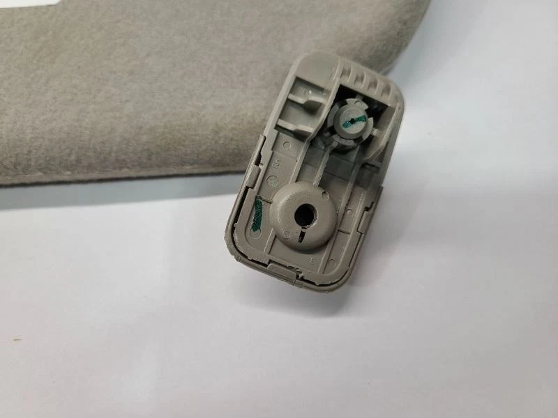 2005-12 NISSAN FRONTIER RH Passenger Sun Visor Without Illumination - Image 4 of 4