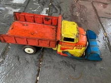 VTG Wyandotte Dirt Digging Hauling dump Truck Pressed Steel 1950s