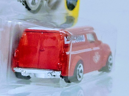 Hot Wheels - '67 Austin Mini Van, HW City Works Series 10/10 - Picture 4 of 5
