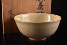 K920: Japanese Kiyomizu-ware White glaze TEA BOWL Green tea tool w/signed box