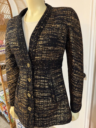 CHANEL Paris Authentic Blazer/Jacket Black and Gold Tweed NEW FR 36 US 4