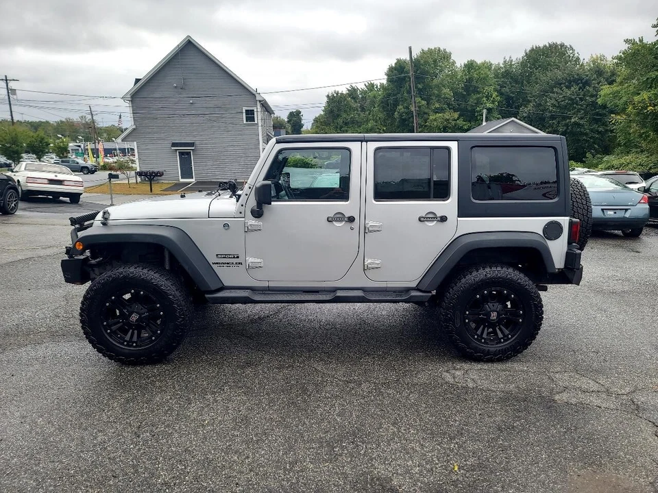 Jeep Wrangler Unlimited 2012 4x4 deportivo de 4 puertas Foto 4 de 4