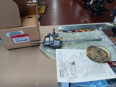 #ad NOS OEM HONDA PART 06200 VF0 000 2 SPEED TRANSMISSION KIT MOWER POWER EQUIPMENT $399.00