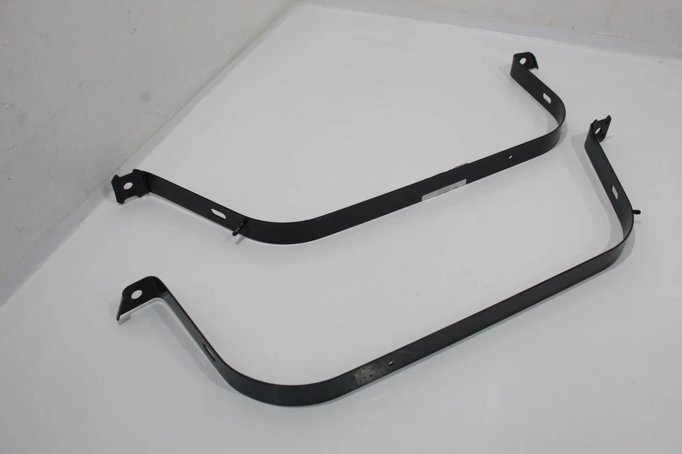 Audi RS6 4F C6 Quattro Par de Correias de Retenção de Tanque de Combustível Novo Genuíno 4F0201654D - Imagem 2 de 4