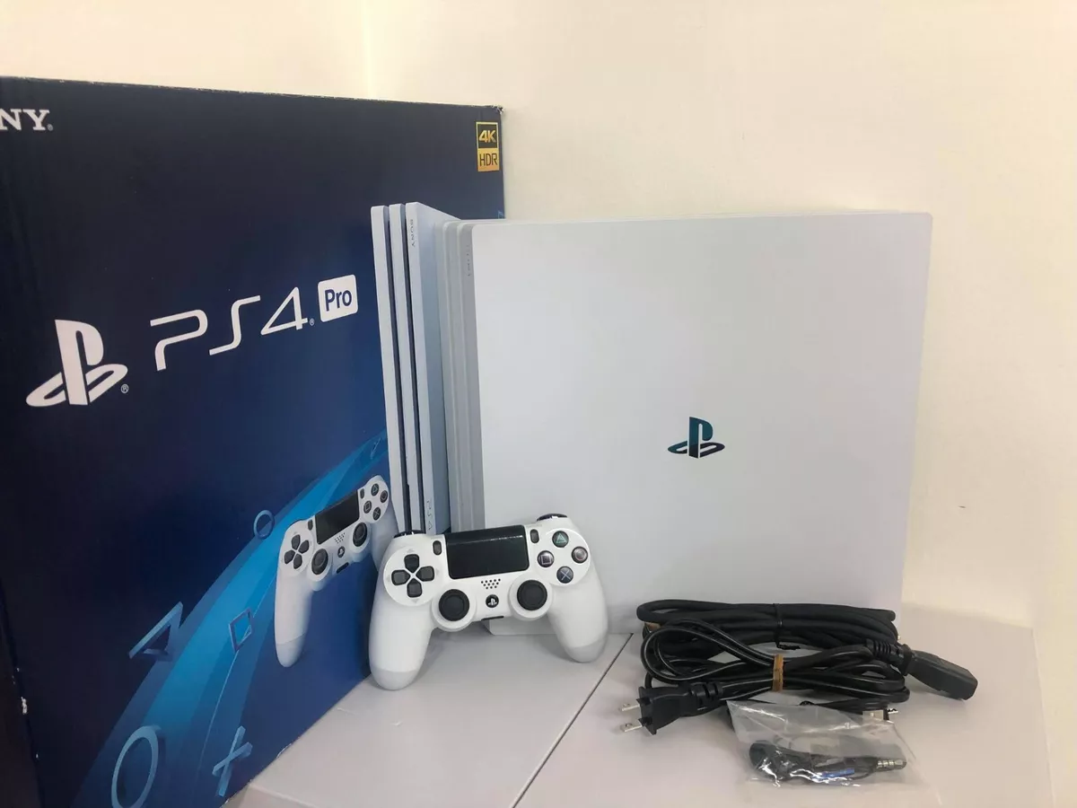 「PlayStation®4 Pro 1TB CUH-7000B