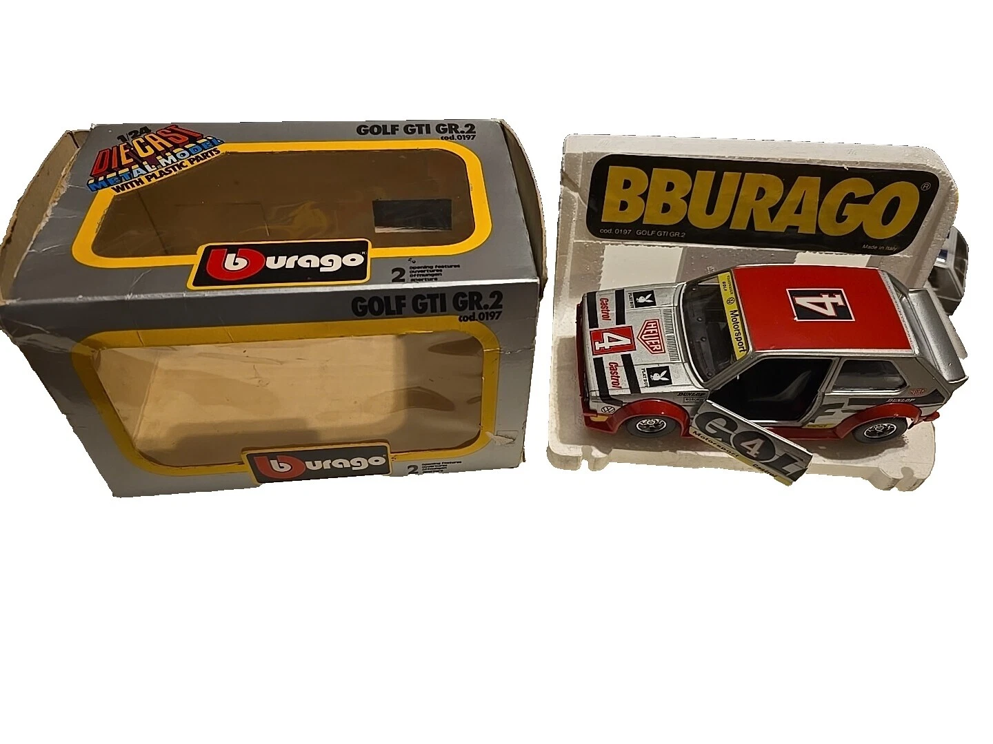 VOLKSWAGEN Burago 1:24 vehículos diecast y de juguete