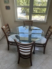 Eat In Table Glass & Wood + 4 Chairs