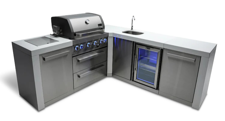 Mont Alpi 4 Burner Deluxe Island with Bev Center 90-Degree Corner