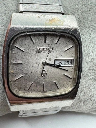 Vintage Men's Seiko Lord Quartz 7853-5000 Silver Tone Day Date Watch New Battery