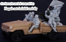 1/35 Resin Middle Eastern Technical Crew 5 W/Stowage Unpainted Unbuild