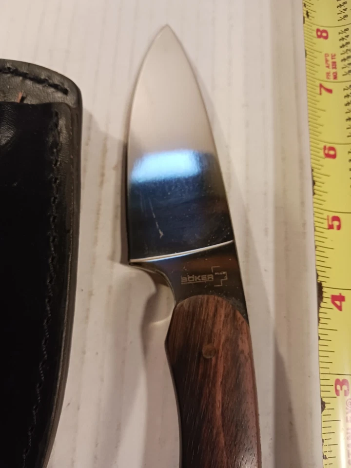 BOKER Modelo 440C 1170 Hoja Fija Mango Madera con Cuero Foto 4 de 4