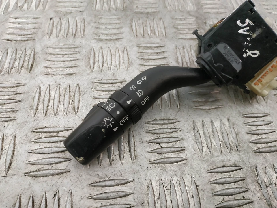 MAZDA 6 Sedán GG 2005 Perilla De Interruptor De Giro 17A089B 17D254 - Imagen 2 de 4