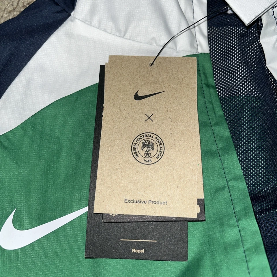 Chaqueta cortavientos de fútbol con cremallera completa Nike Nigeria AWF DN1082-302 para hombre M  Foto 4 de 4