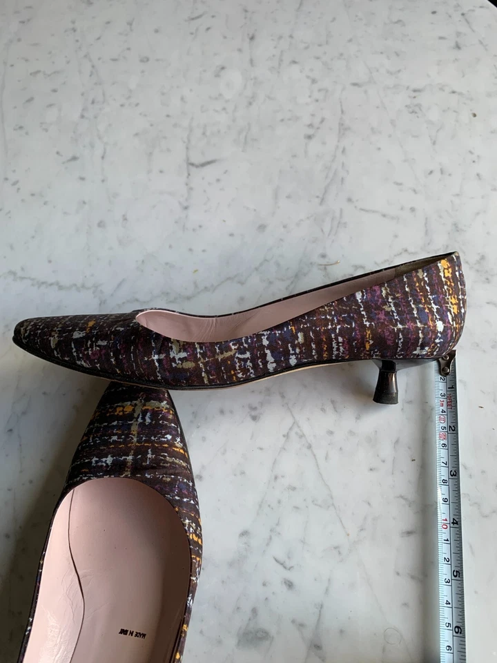 Vera Wang Satén Gatito 1.5" Tacones Bomba Talla 38 Italia Foto 4 de 4