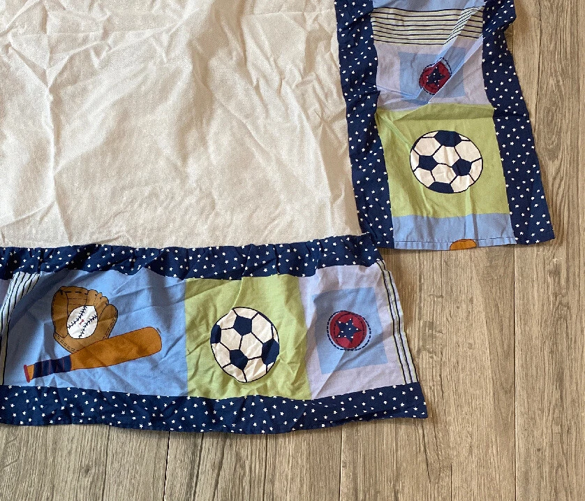 Falda de cama con volantes antipolvo temática deportiva originales para dormir cama para niños pequeños  Foto 2 de 2