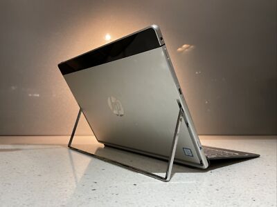 HP Spectre ×2 Intel™Core m7-6Y75 Detachable 4G LTE / 8GB 256 GB