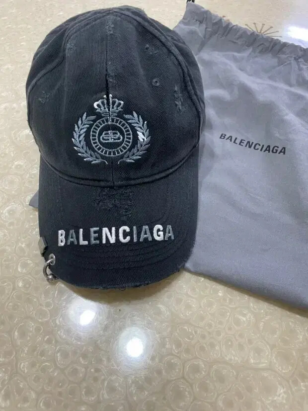 Balenciaga destroyed piercing ball cap | eBay Balenciaga destroyed piercing ball cap | eBay