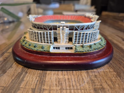 Danbury Mint Stadium Replica Jack Kent Cooke Washington Redskins NFL Football - Picture 3 of 13