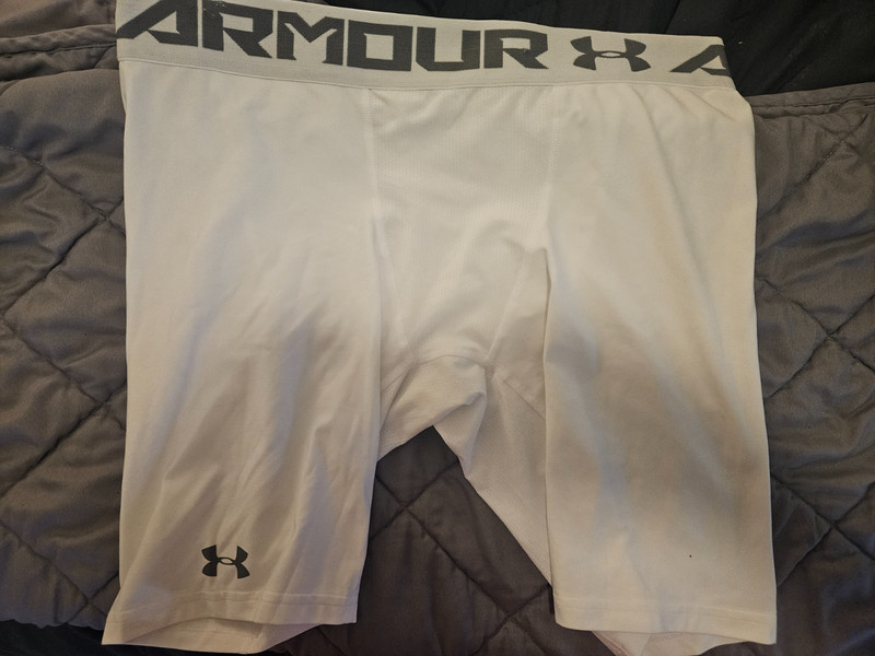 Under armour HeatGear Men's Compression Shorts, Size M - White