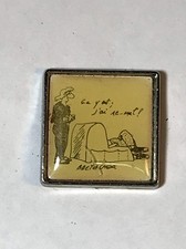 PIN - Gold Square Mafalda