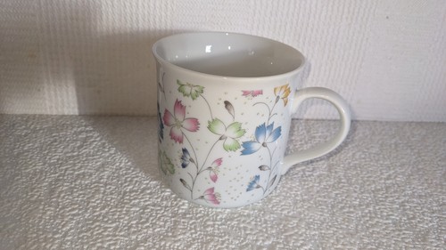 Vintage Fine China Mugs and Cake Stand Set Floral Design - Imagen 13 de 22
