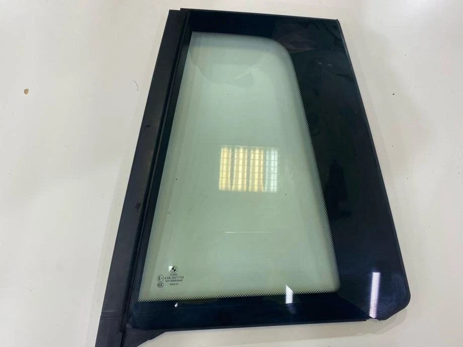 BMW F46 Fixed door window, left 51377416279 | eBay