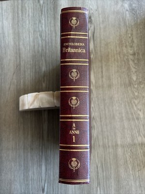 ENCYCLOPEDIA BRITANNICA　百科事典1768 1768 Encyclopedia Britannica Book Vintage 1960 Volume 1