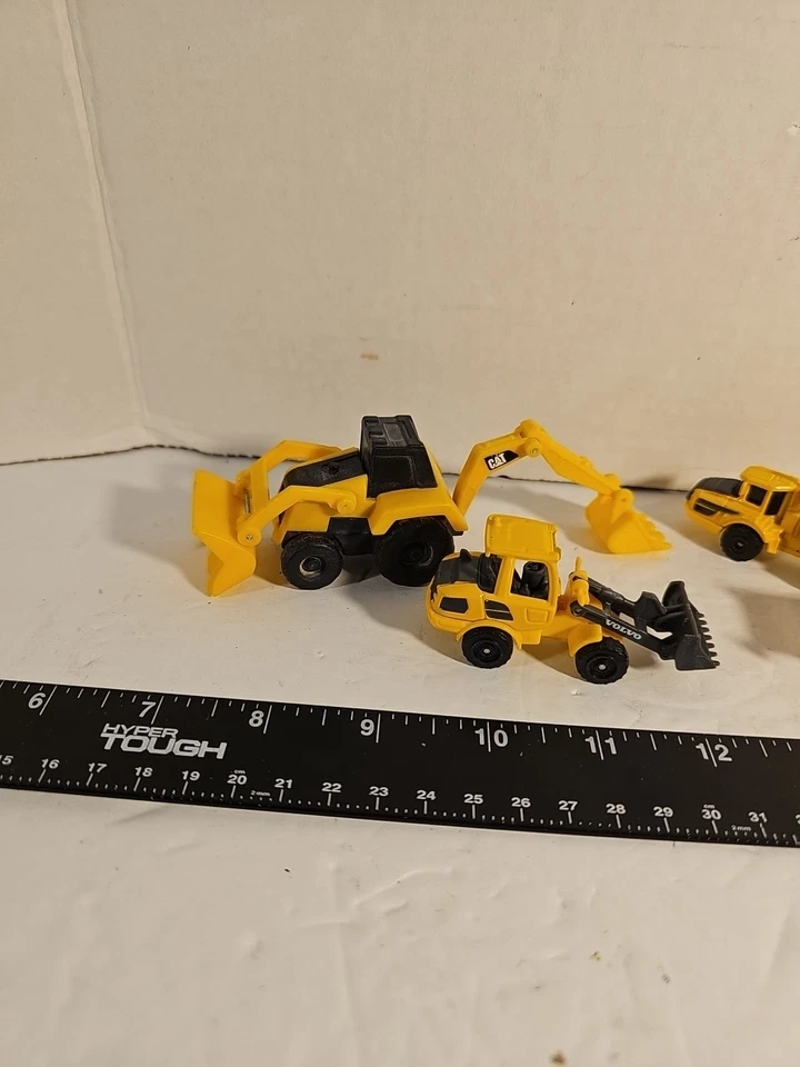 Maisto 迷你工作机器 6 件装自卸车、装载机...... — 第 2/4 张图片