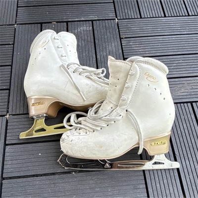 Edea Chorus White Lace-Up Figure Skates for Ice Skating, Pair