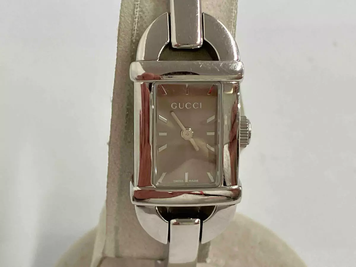 Montre bracelet pour femme GUCCI 6800L 13453609 d'occasion à quartz en acier inoxydable