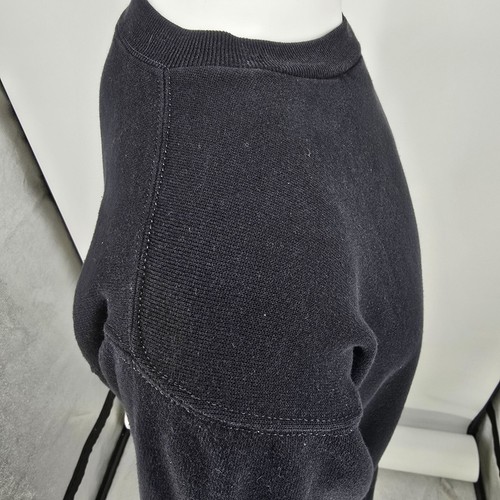 Vintage 1970s Russell Athletic Blank Cropped Fit Black Crewneck Sweatshirt (S) - Picture 9 of 12