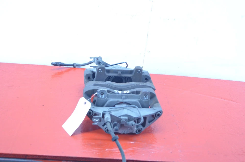 05-11 JUEGO PINZAS FRENO DELANTERO IZQUIERDO/DERECHO AUDI A6 QUATTRO OEM Foto 2 de 4