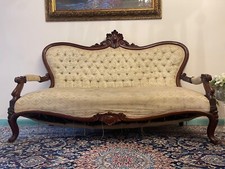 Divano d’epoca stile vittoriano damascato 800 stile vittoriano