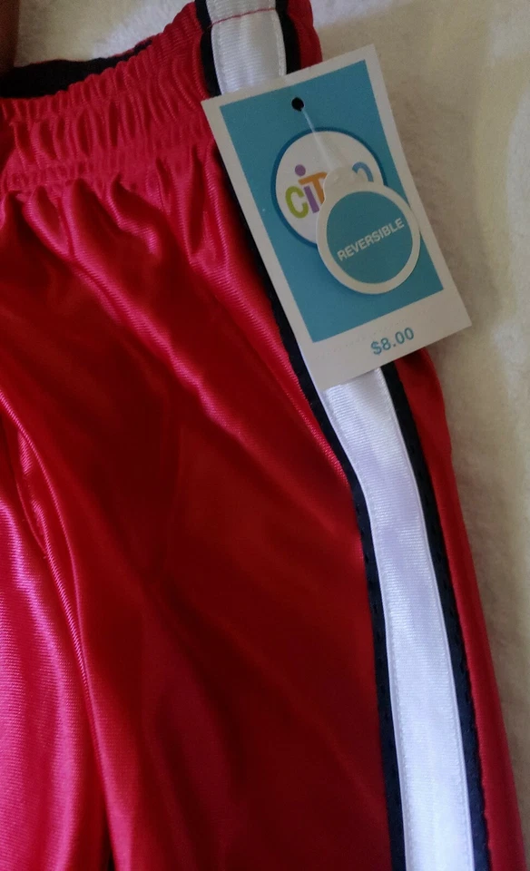 Boy's Shorts Size 3T color Red Circo Target brands 100% polyester brand New - Изображение 2 из 4