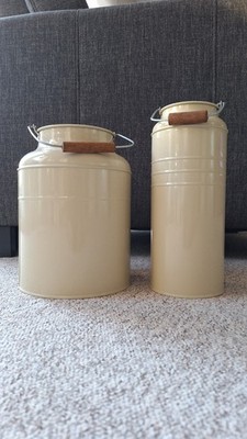 Vintage Retro Beige Ikea Metall Milchkanne Set SOCKER mit Holzgriff (2 Stk)