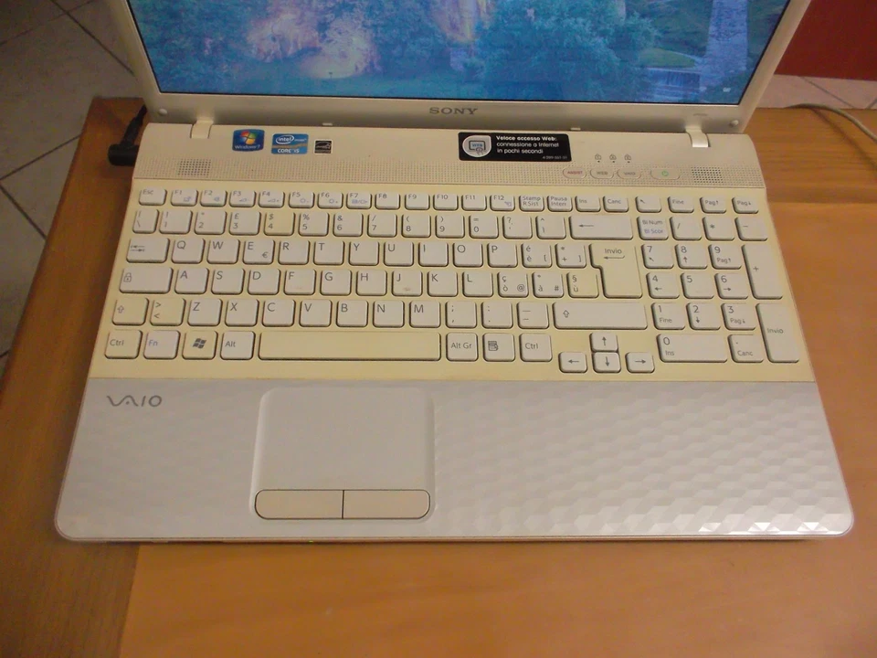 NOTEBOOK SONY VAIO MODELLO VPCEH CORE I5 WINDOWS 11 - Immagine 2 di 4