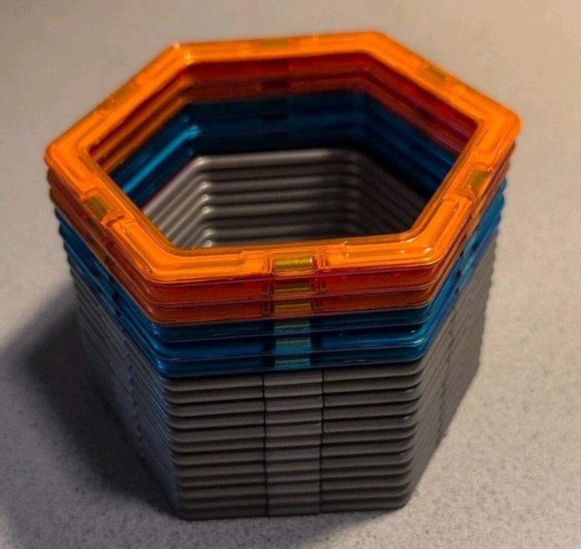 Magformers Magna Tiles Lot Of 432, Including 12 Pairs Of Wheels & 2 Idea Books - Image 4 of 4