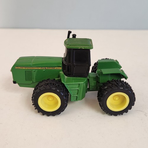 1/64 Ertl John Deere 8870 4WD Tractor W/Planter **Planter Arm Is Broken** - Picture 2 of 12