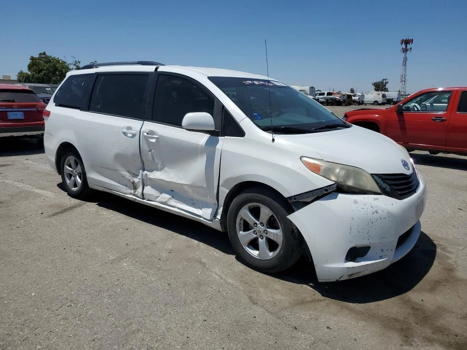 Parabrisas derecho usado se adapta a: Toyota Sienna 2012 pilar derecho grado A Foto 4 de 4
