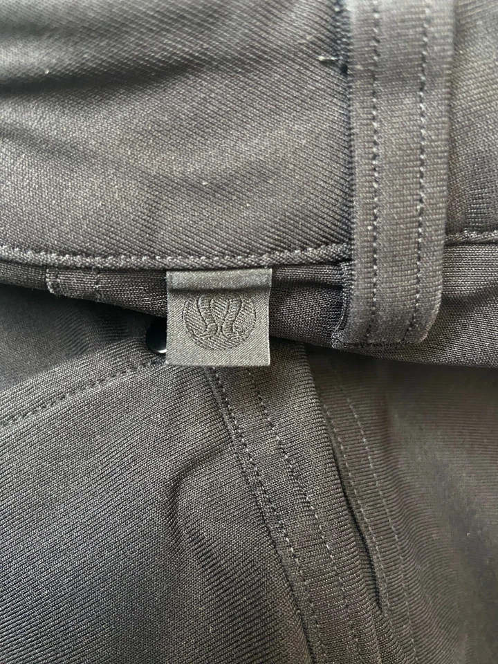 Pantalones/pantalones vaqueros LULULEMON para hombre negros TELA ELÁSTICA AJUSTADOS 32x28 Foto 3 de 4