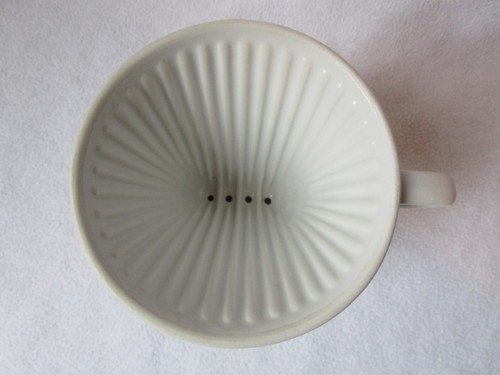 alter Melitta Schnell-Filter Kaffeefilter 102 4 Loch 4-8Tassen aus Sammlung Top - Bild 2 von 6