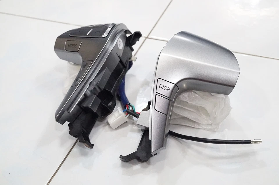 Toyota Hilux Fortuner 2009-14 Interruptor Volante Modo Pieza Original Foto 3 de 4