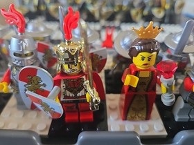 LEGO Kingdoms Chess Set (853373) Missing One Weapon With Extra Weapons Used