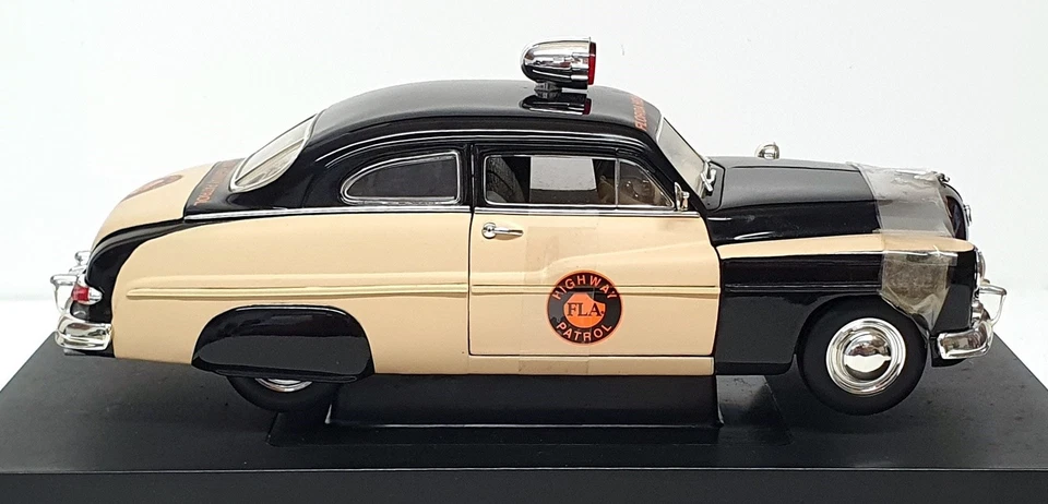 Ertl 1/18 Scale 32818 - 1949 Mercury Florida Highway Patrol Police - Black/Beige - Image 3 of 4