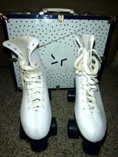 Womens Size 10 Roller Derby Quad Roller Skates Metal Case Blue Urethane Wheels